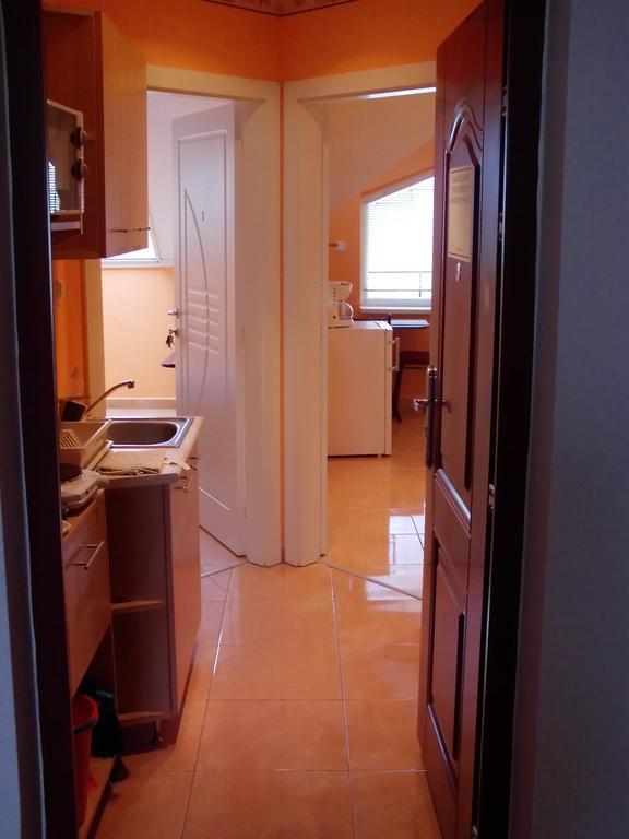 Cristian Apartman Hajdúszoboszló Buitenkant foto